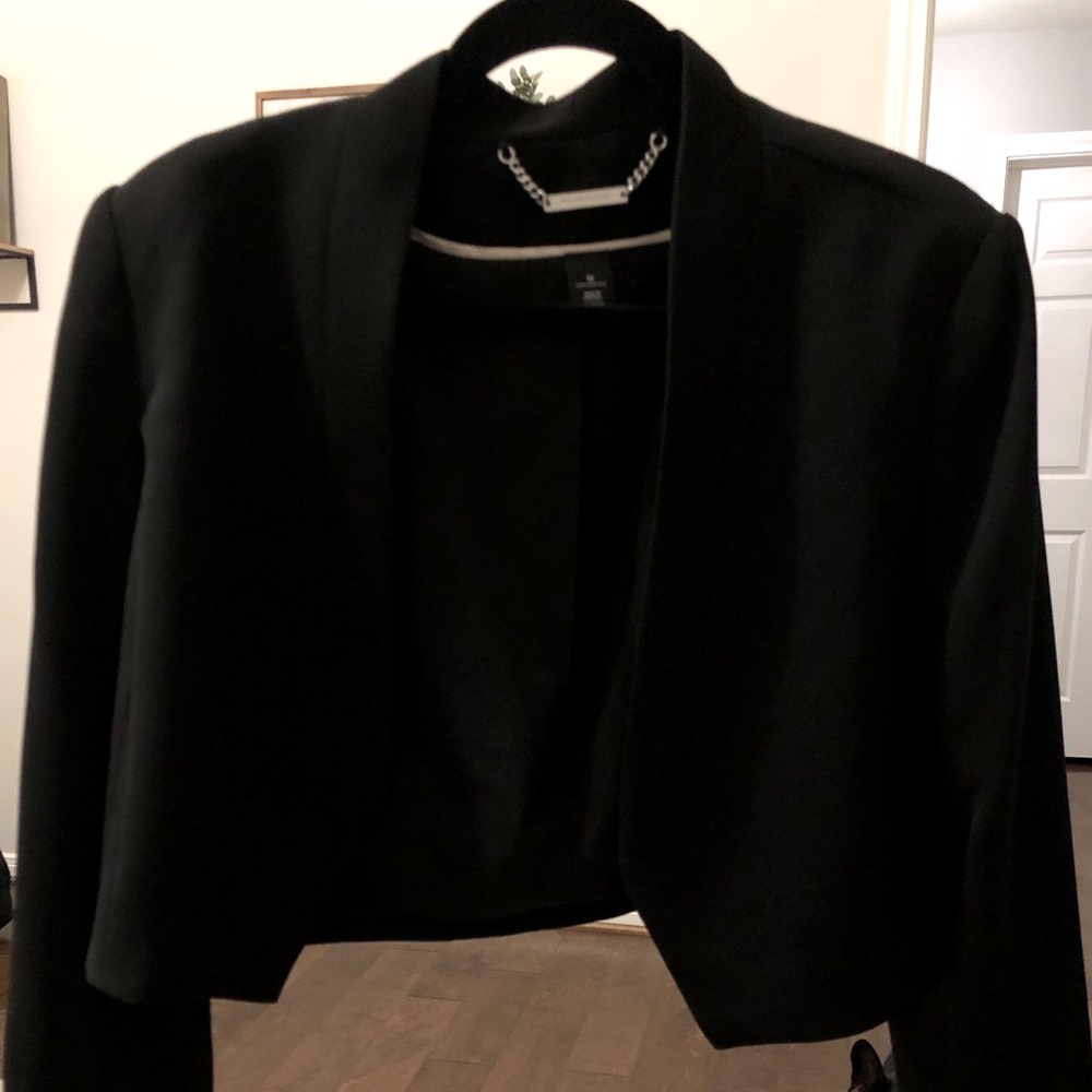 White House | Black Market cropped blazer